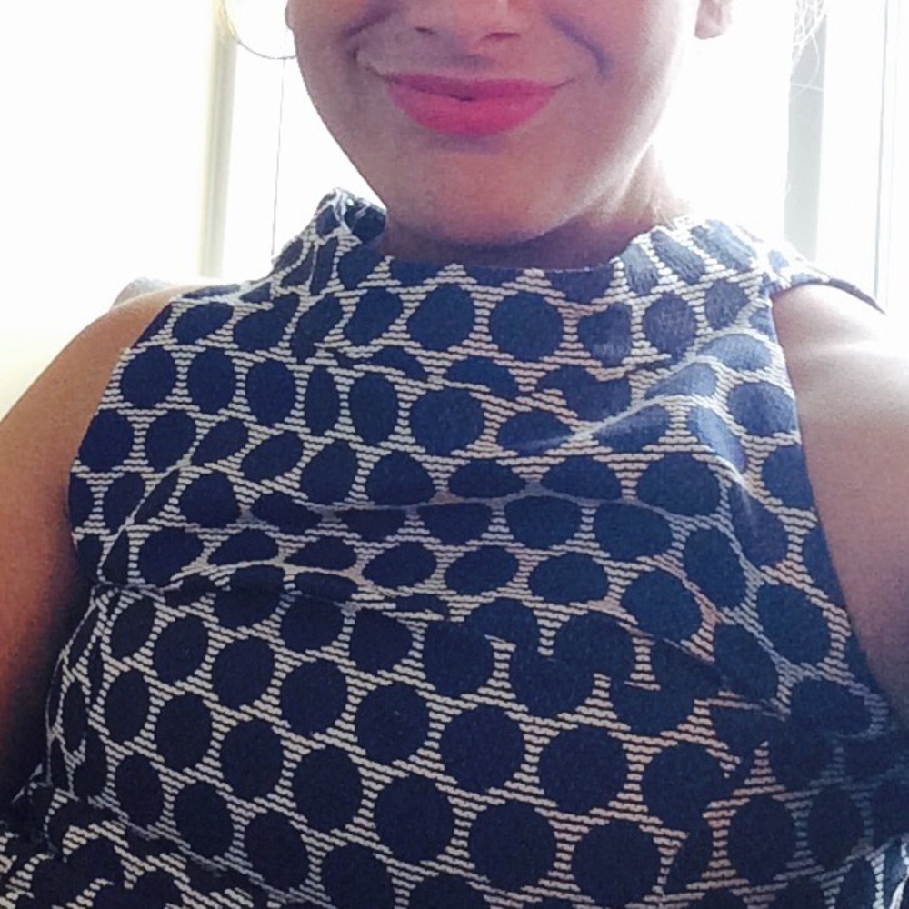 Eshakti jacquard sleeveless high neck blouse